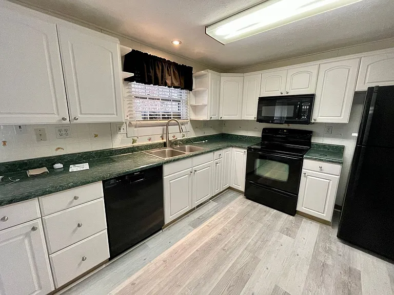 308 Ridge Point Cir — Photo 3