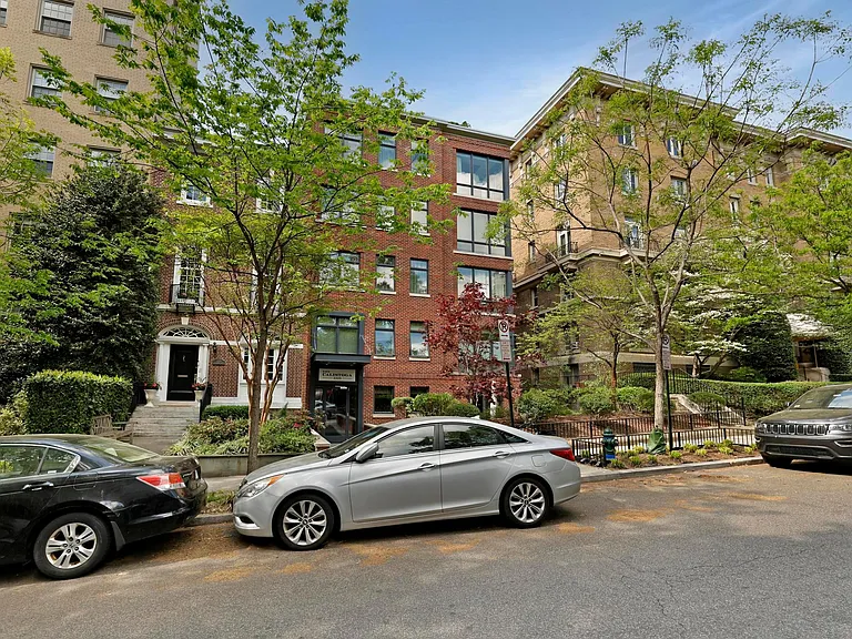 2225 California St NW #302 — Photo 20