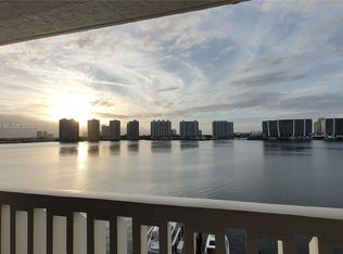 17900 N Bay Rd #PENTHOUSE 3, Sunny Isles Beach, FL 33160