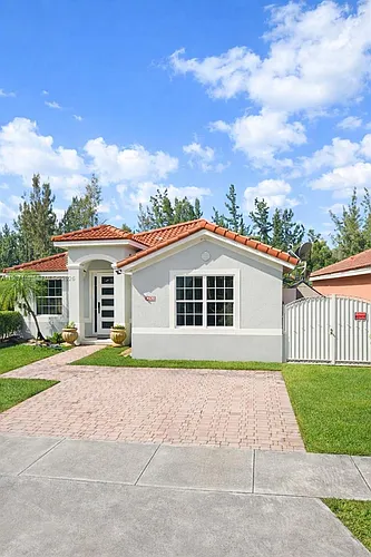 4128 SW 156th Ct Photo 1