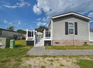 1502 Gardenia Ave., North Myrtle Beach, SC 29582