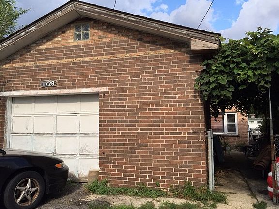 3rd image of 1728 N 37th Ave