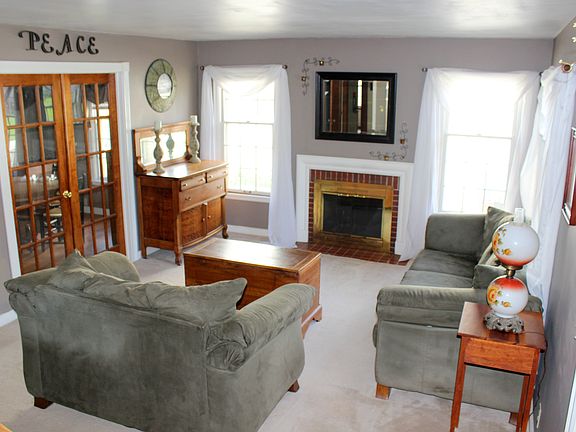 2nd image of 343 Ramsey St