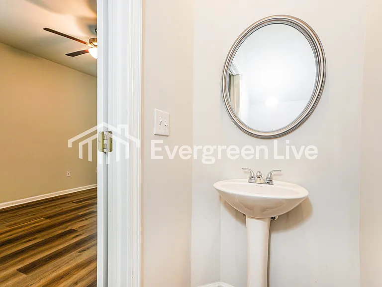 110 Chapleau Ln — Photo 13