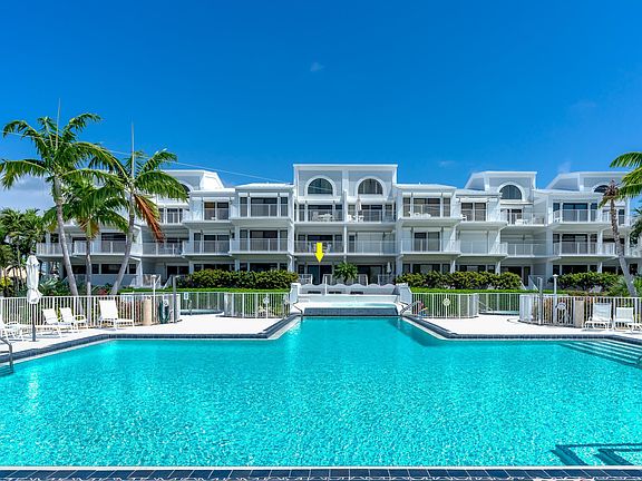 3rd image of 799 W Ocean Dr #104