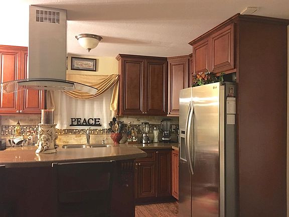 2nd image of 819 N Capitol Ave APT 4