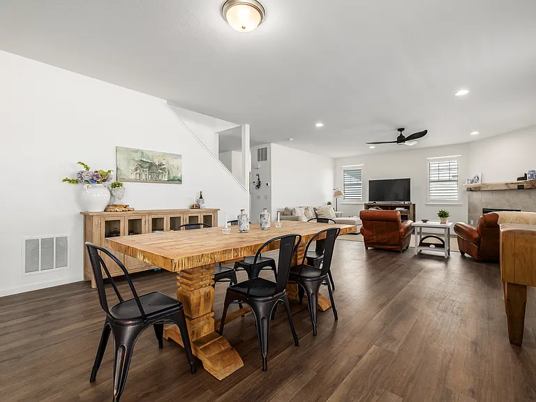 943 W Hopkins Dr — Photo 7