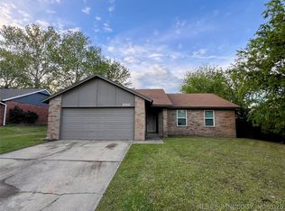 1116 W Birmingham St, Broken Arrow, OK 74011