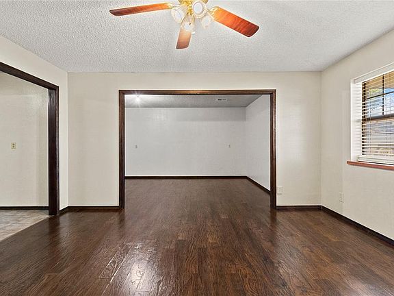 5th image of 133 Stewart Ave