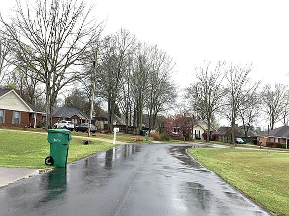 4th image of 55 Pecan Cir