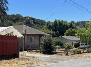 35 Live Oak Rd, Royal Oaks, CA 95076