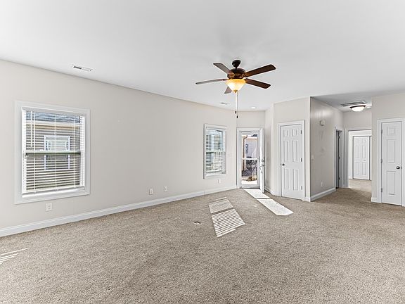 5th image of 1587 Yellow Wood Dr