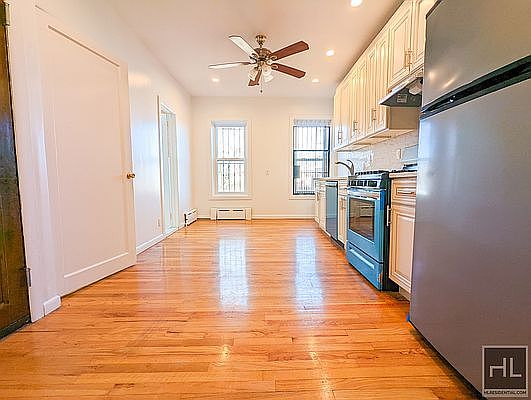 4th image of 409 Sterling Pl APT 1