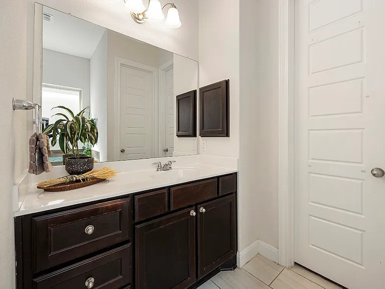 5802 Sweetwater Way — Photo 18
