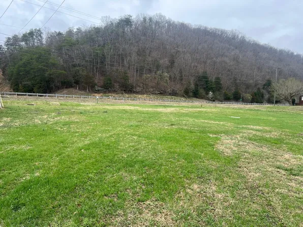 1174 Conn St, Ivel, KY 41642