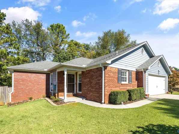 218 Barkwood Dr NE, Huntsville, AL 35811