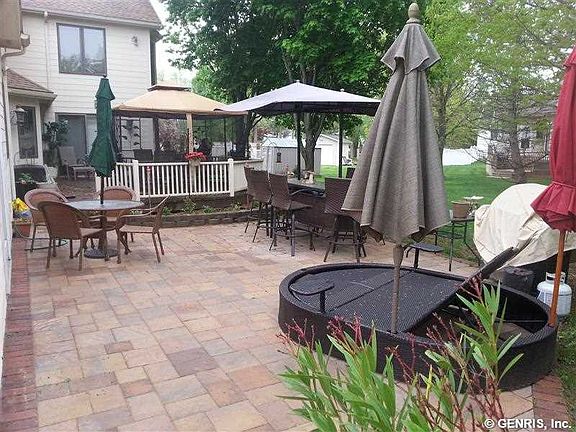 5th image of 10 Walnut Hill Dr