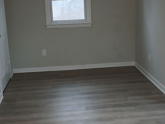 2nd image of 111 Reade St Floor 2