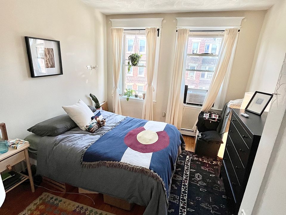 1st image of 1665 Commonwealth Ave
