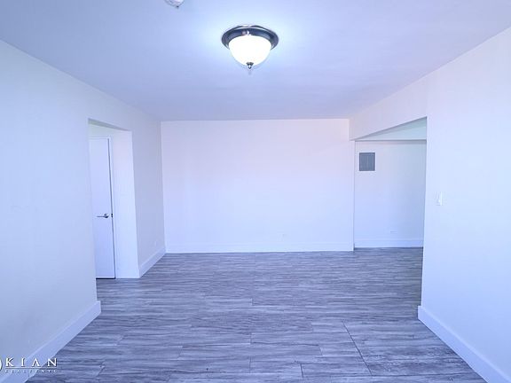 5th image of 13261 Sanford Ave APT 6D