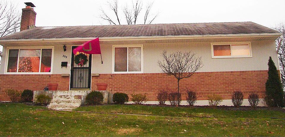 WORTHINGTON RANCH CLOSE TO DOWNTOWN IN DESIRABLE COLONIAL HILLS