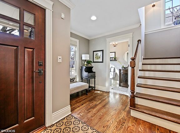 4th image of 4443 Franklin Ave