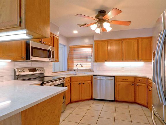 4th image of 717 Brentwood Dr