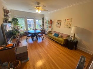 1204 W Newport Ave #2, Chicago, IL 60657