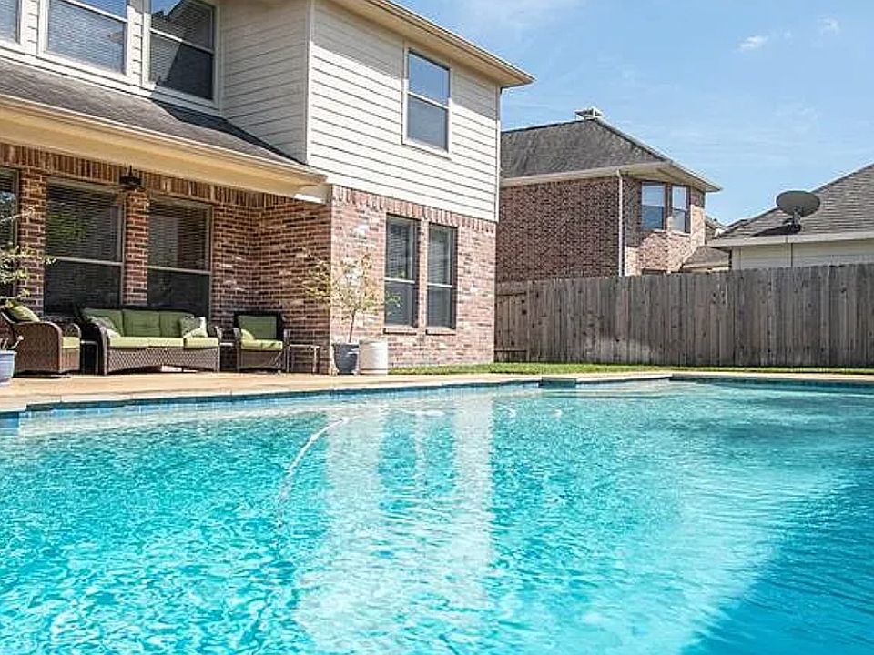 1st image of 8515 River Cliff Ln