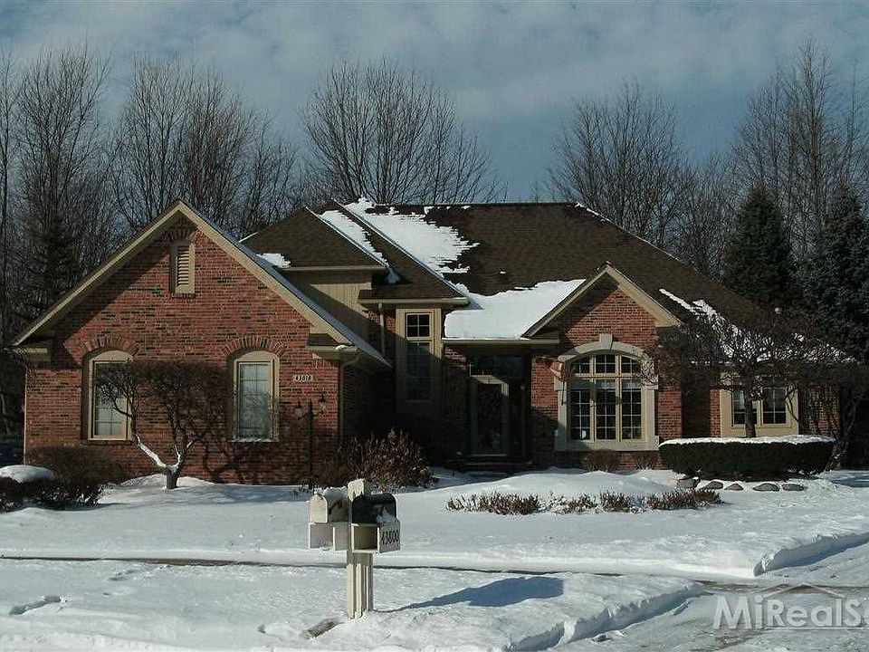 1st image of 43818 Via Antonio Dr