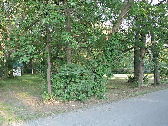 2nd image of 8605 Euclid Ave
