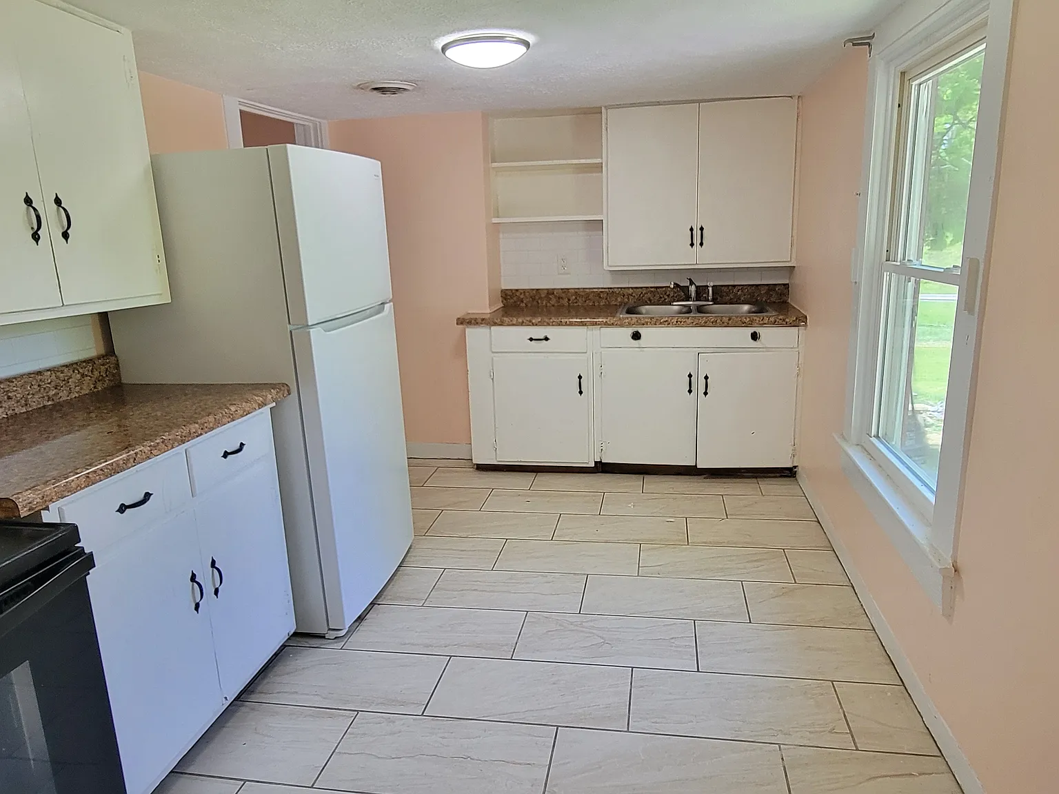 3 bed, $1,150 — Photo 3