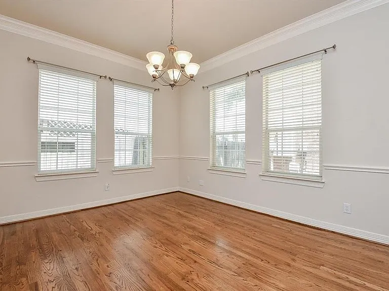 3206 Holly Crossing Dr — Photo 11