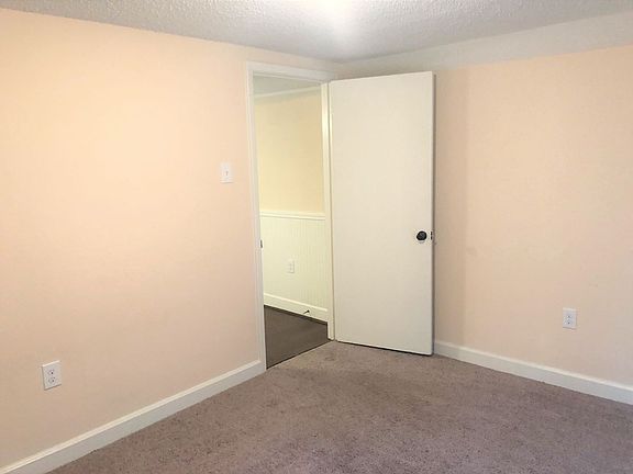 5th image of 1207 Maple St #B