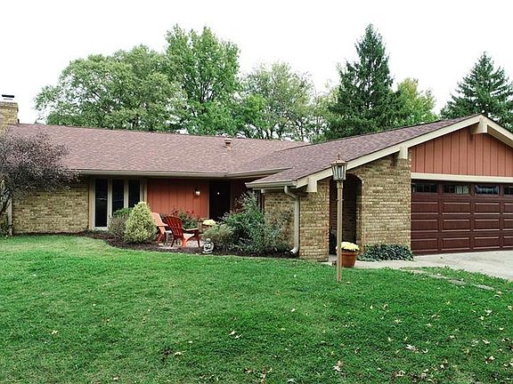 3rd image of 630 Sun Valley Ct