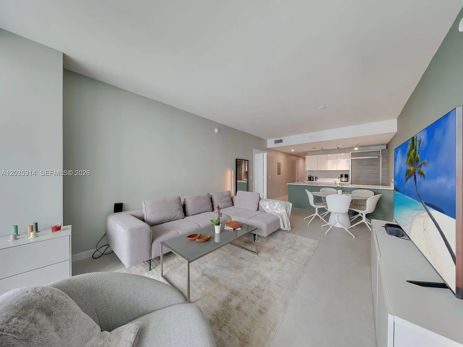 1100 Millecento Residence — Photo 4