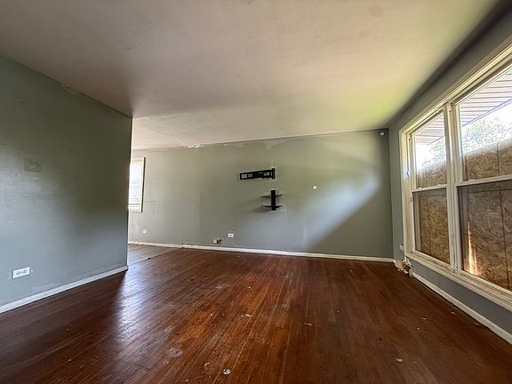 4th image of 11723 S Racine Ave