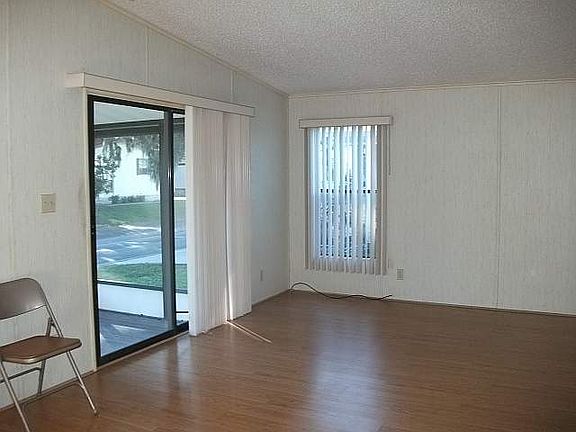 4th image of 4805 Lakeland Harbor Cir