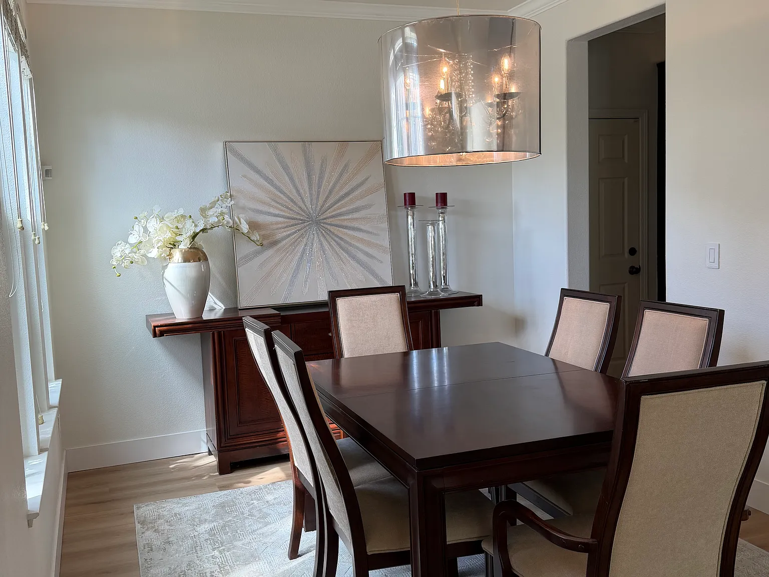4 bed, 2.5 bath, 1972 sqft, $4,750 — Photo 3
