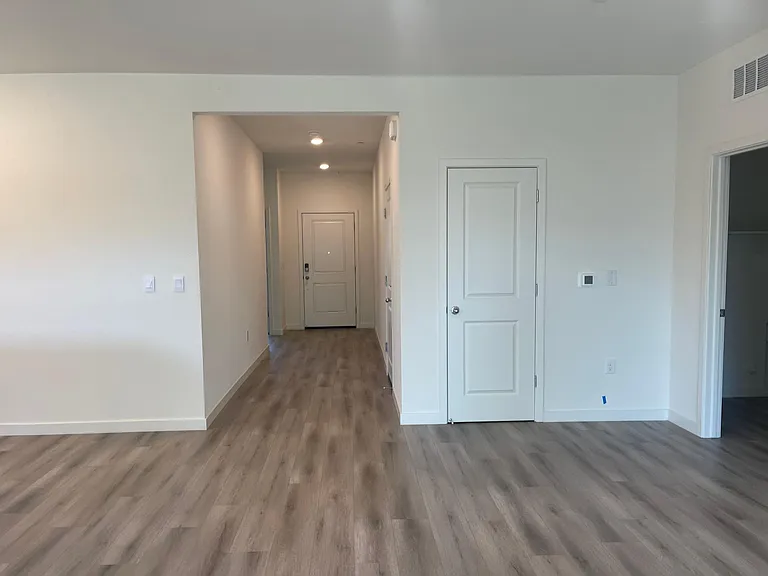 1785 Orchid Ave — Photo 3