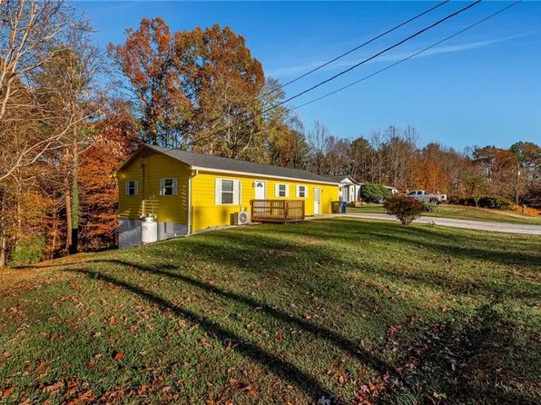 455 Winkler Mill Rd, Wilkesboro, NC 28697