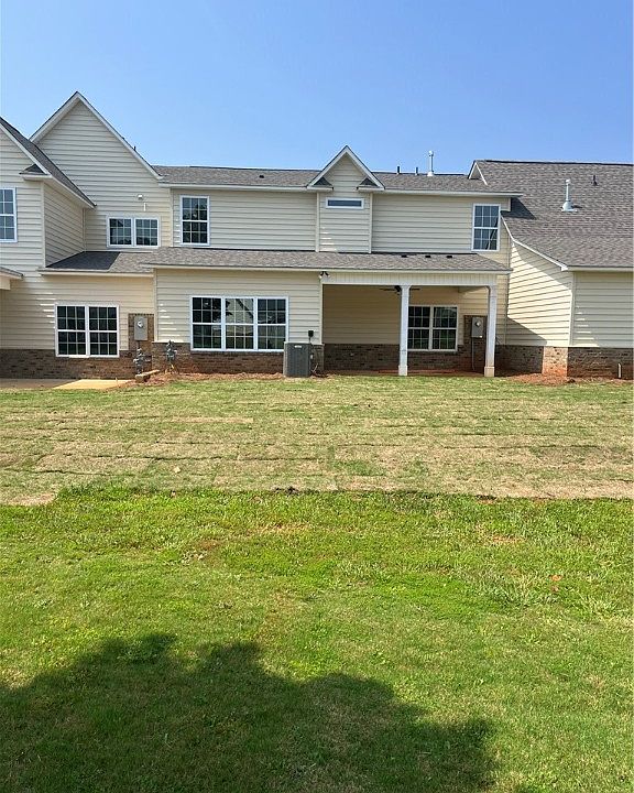 2nd image of 121 Shipyard Cir #16B