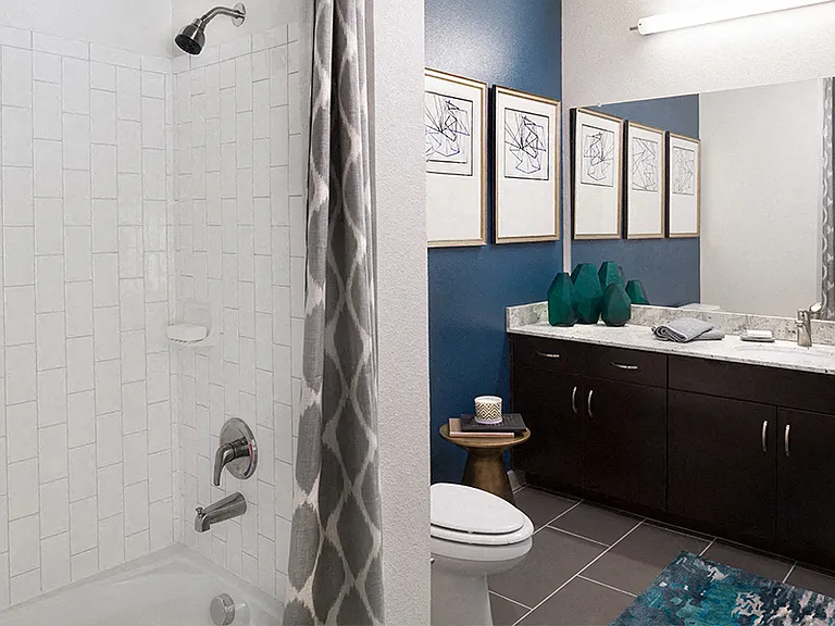 Tile surround tubs with curved shower rods