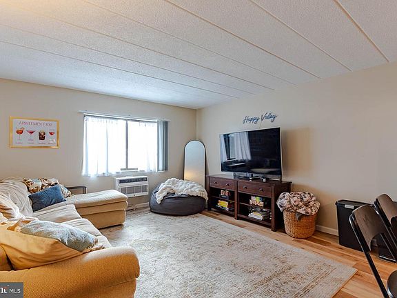 2nd image of 616 E College Ave APT 102