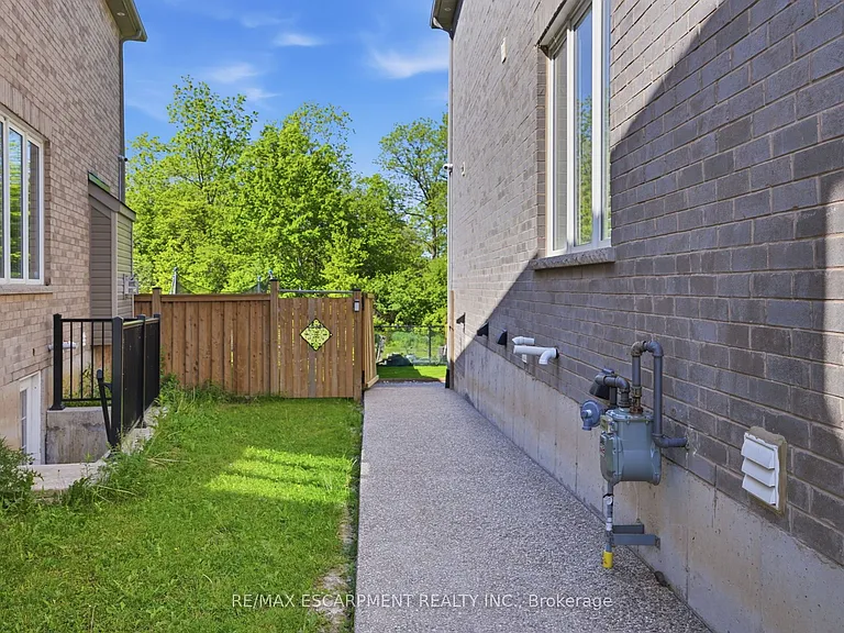 43 Fleming Cres #LOWER LEVEL — Photo 17