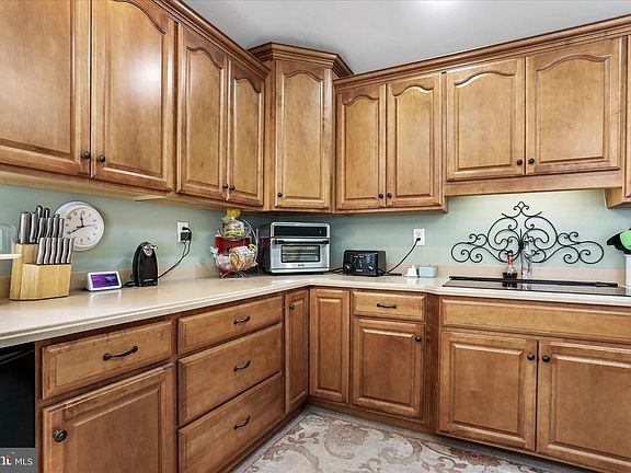 3rd image of 108 Foxhall Rd