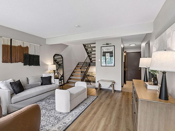 4th image of 7004 Quail Cir W