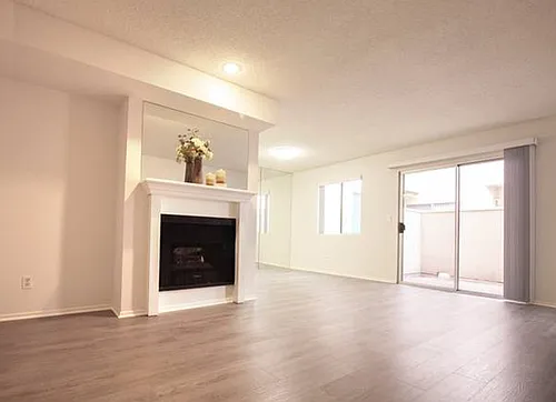 10934 Huston St Photo 1