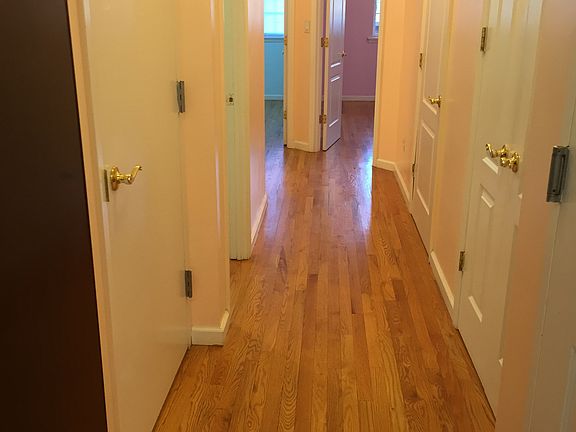 5th image of 1833 E 13th St Ste 3
