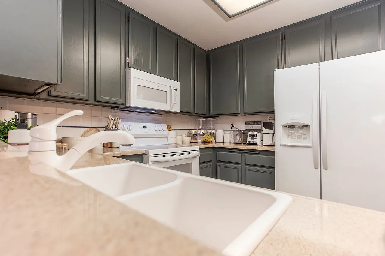 2 bed, 1096 sqft, $2,800 — Photo 4